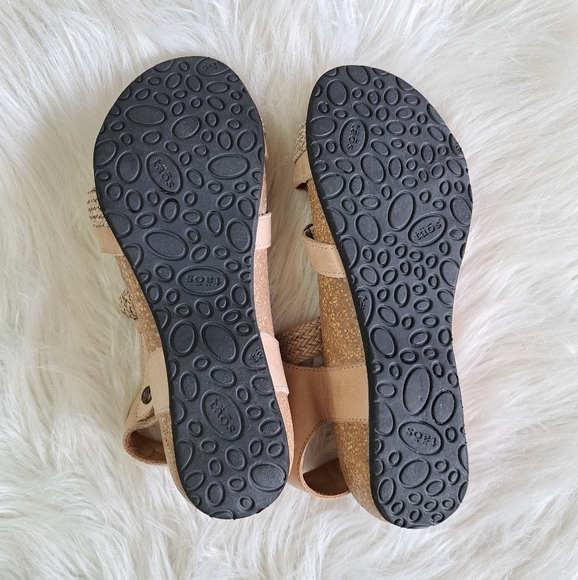 Taos tan leather sandals - Picture 13 of 15